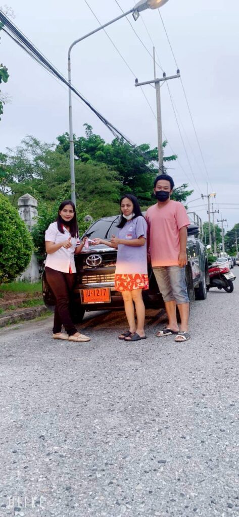 ภาพบรรยากาศส่งมอบรถกับนุช ภาพที่ 8